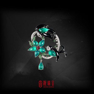 8.92克拉台灣藍寶胸墜兩用（珍藏品，請來電洽詢）